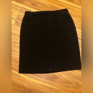 Savion Elegant Black Women's Skirt